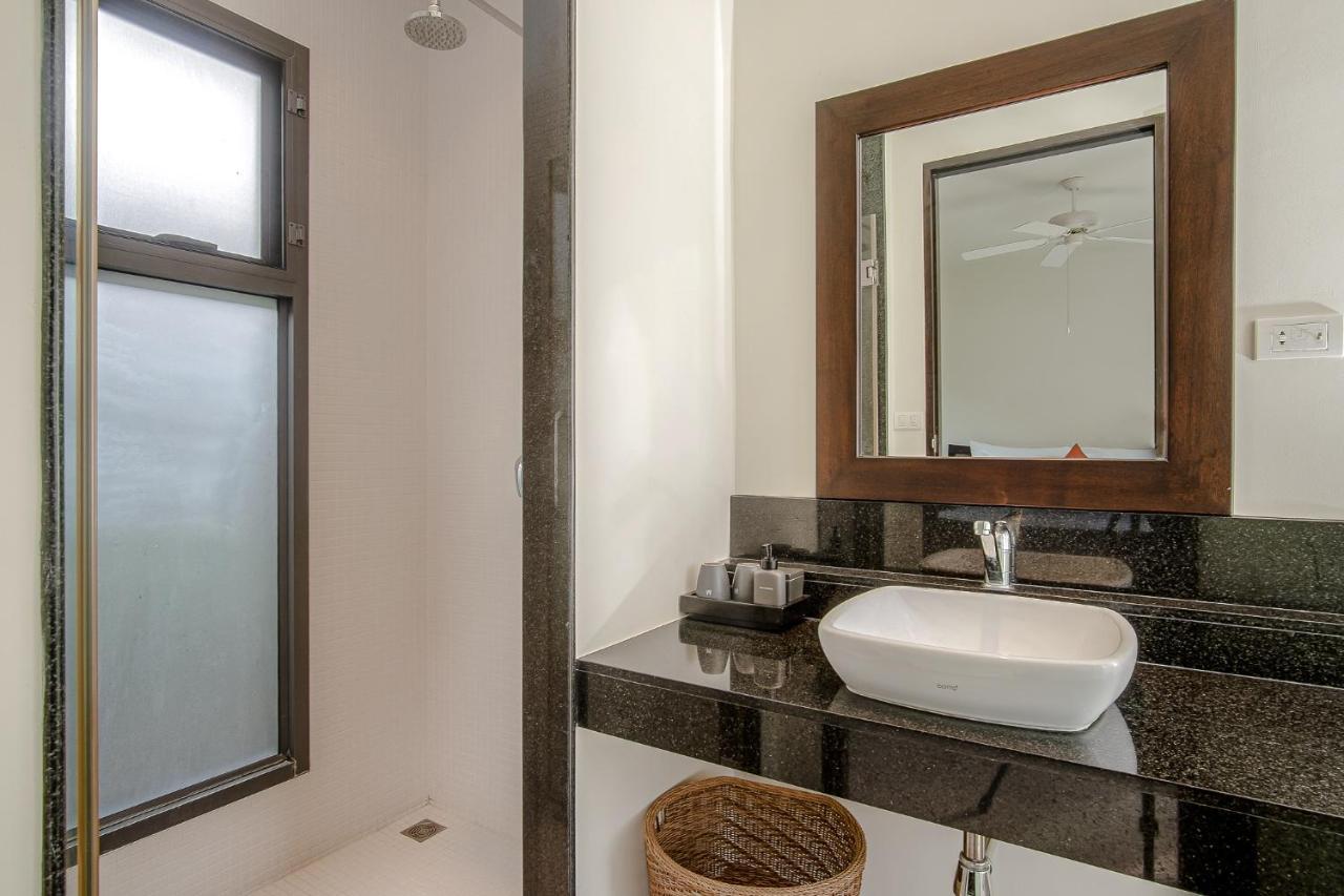 Three Bedroom Onyx Villa Nai Harn Kültér fotó